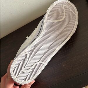 Nike Court Legacy Sneaker - like brand new, Size 7